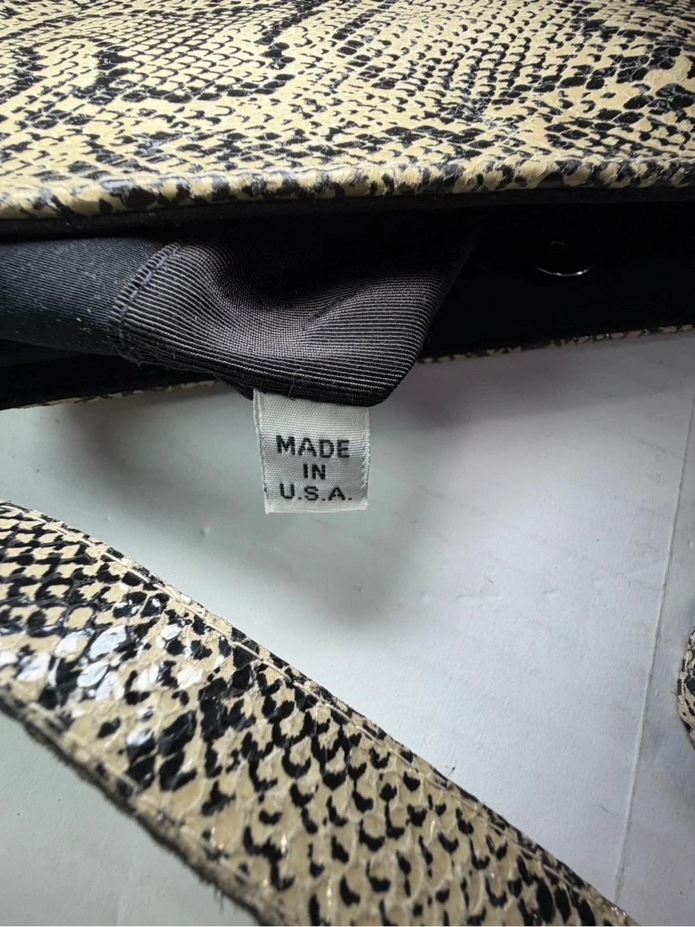Vintage Made in USA Snake Print assumed Leather Shoulder Bag Baguette Purse 90s